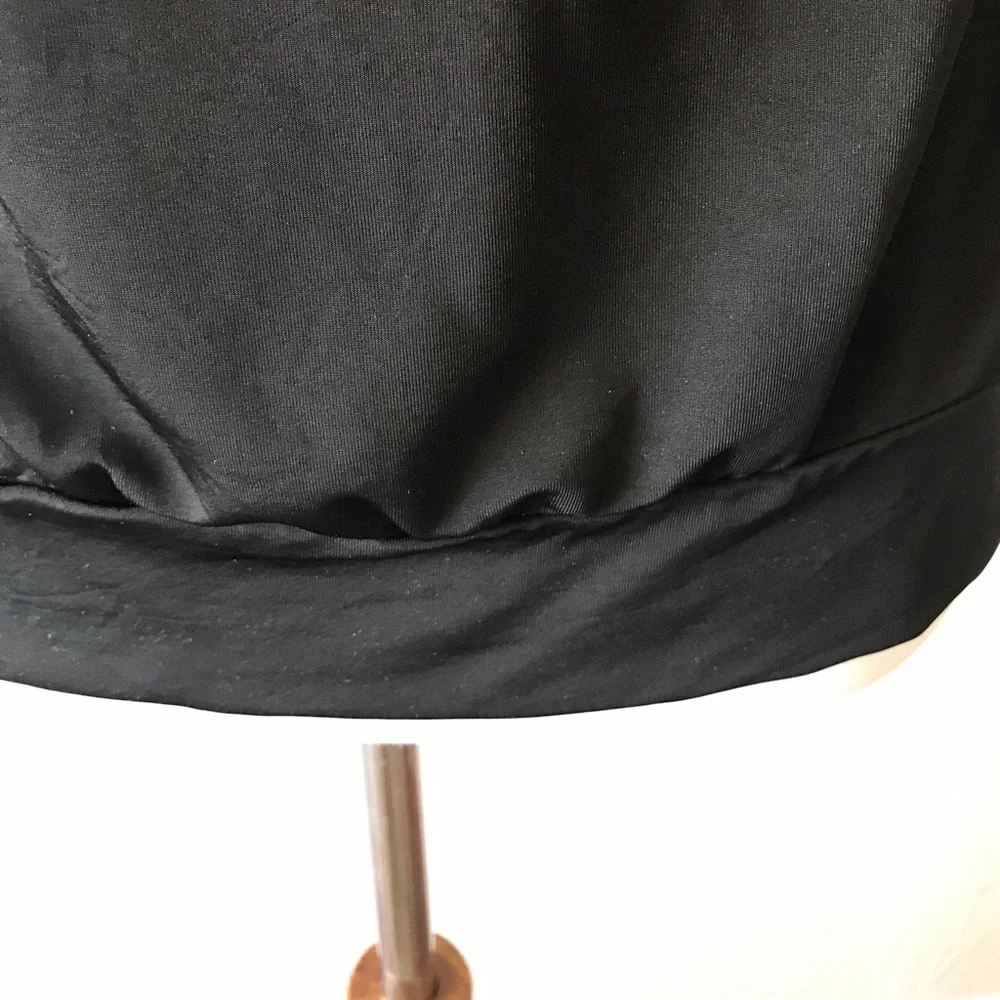 WHBM Top Detailed Shoulder - Picture 5 of 8